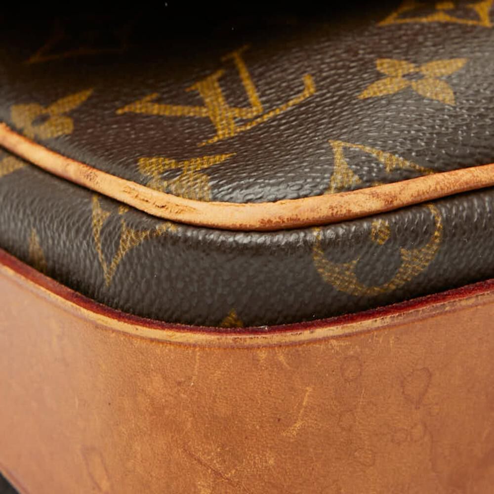 Louis Vuitton Cartouchiere