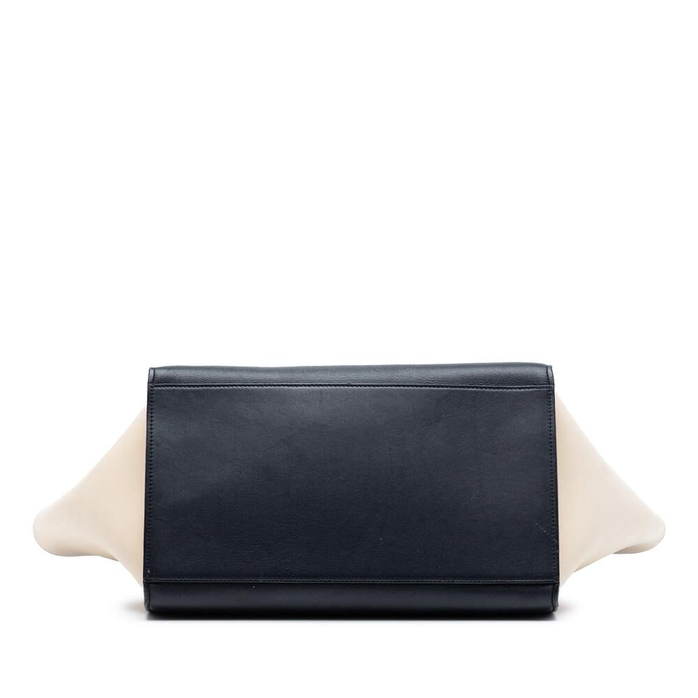 C&eacute;line Trapeze