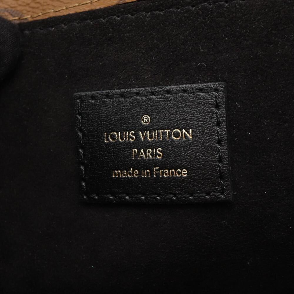 Louis Vuitton Pochette M&eacute;tis