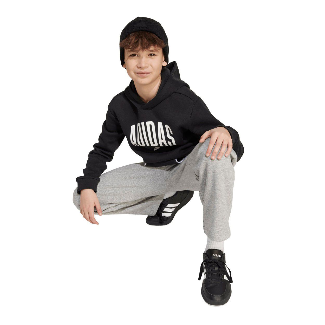 Essentials Collegiate H&aelig;ttetr&oslash;je