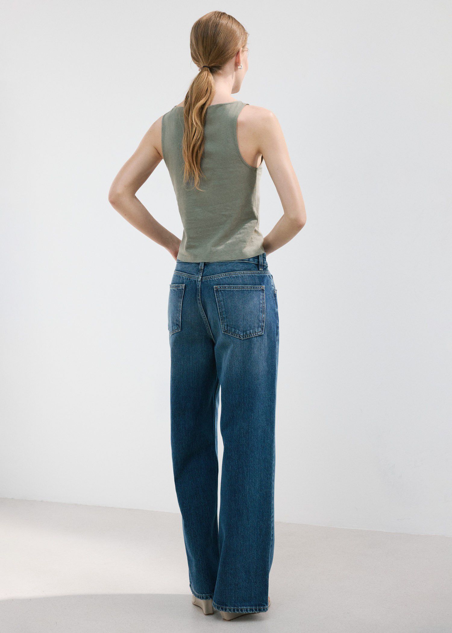 Cotton gilet with buttons