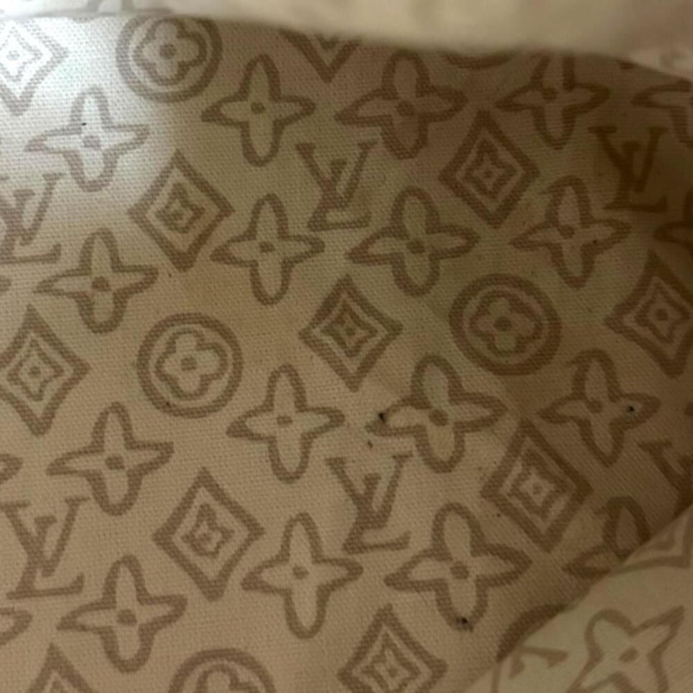 Louis Vuitton Tote
