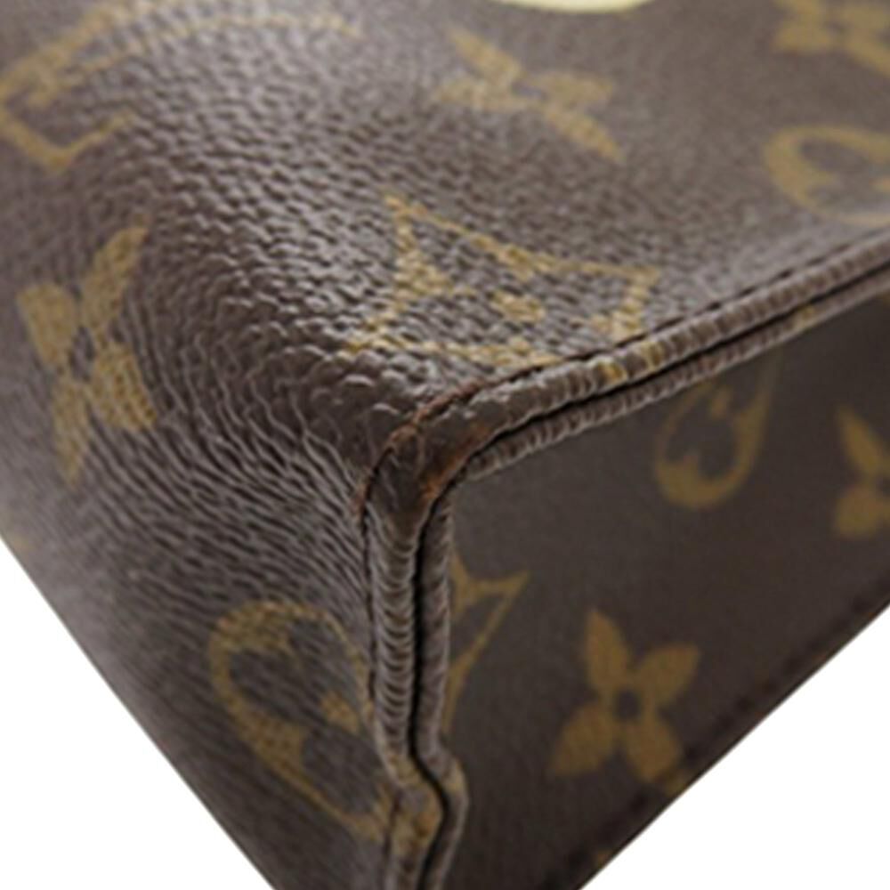 Louis Vuitton Pouch