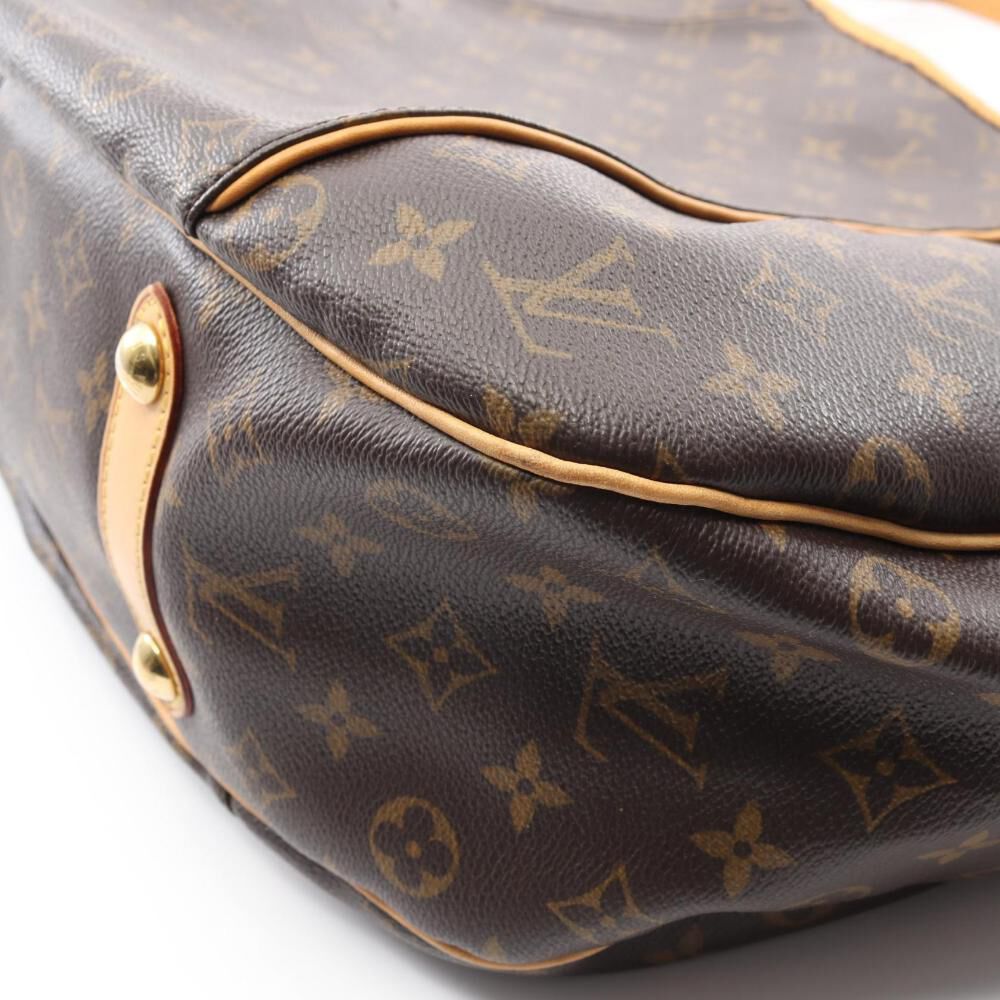 Louis Vuitton Shoulder Bags