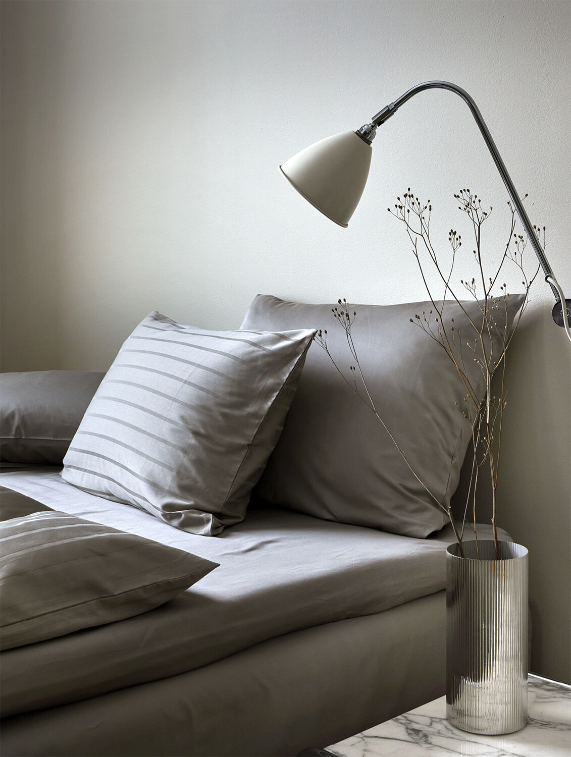 Satin pudebetr&aelig;k d&aelig;mpet gr&aring;