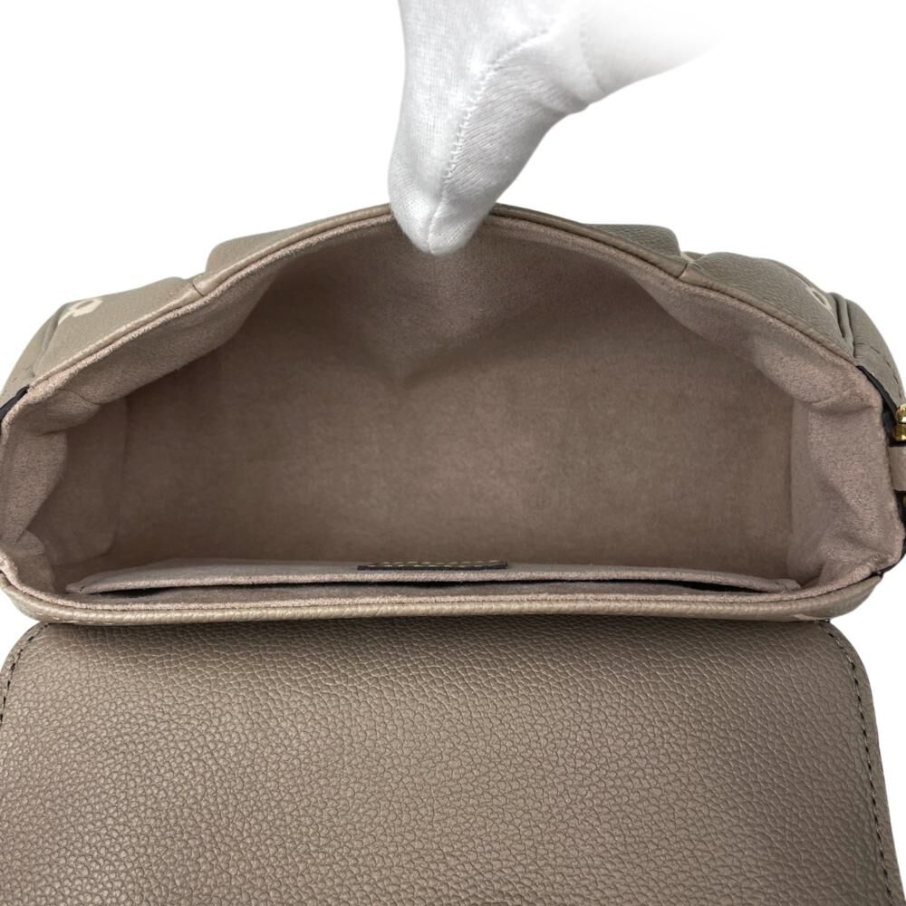 Louis Vuitton Favorite