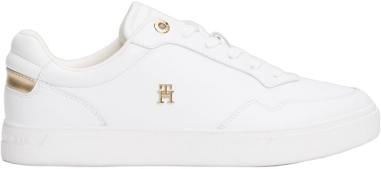 ESSENTIAL ELEVATED COURT SNEAKER