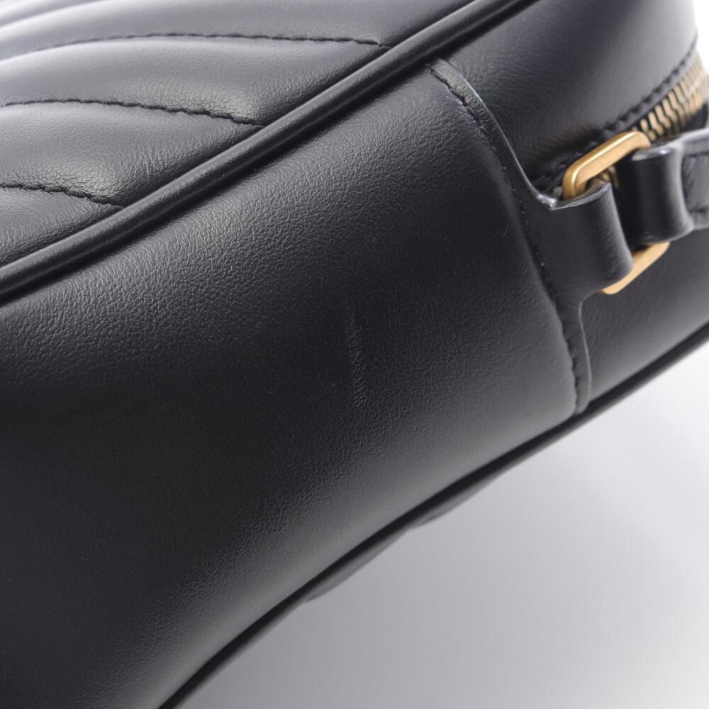 Yves Saint Laurent Shoulder Bag