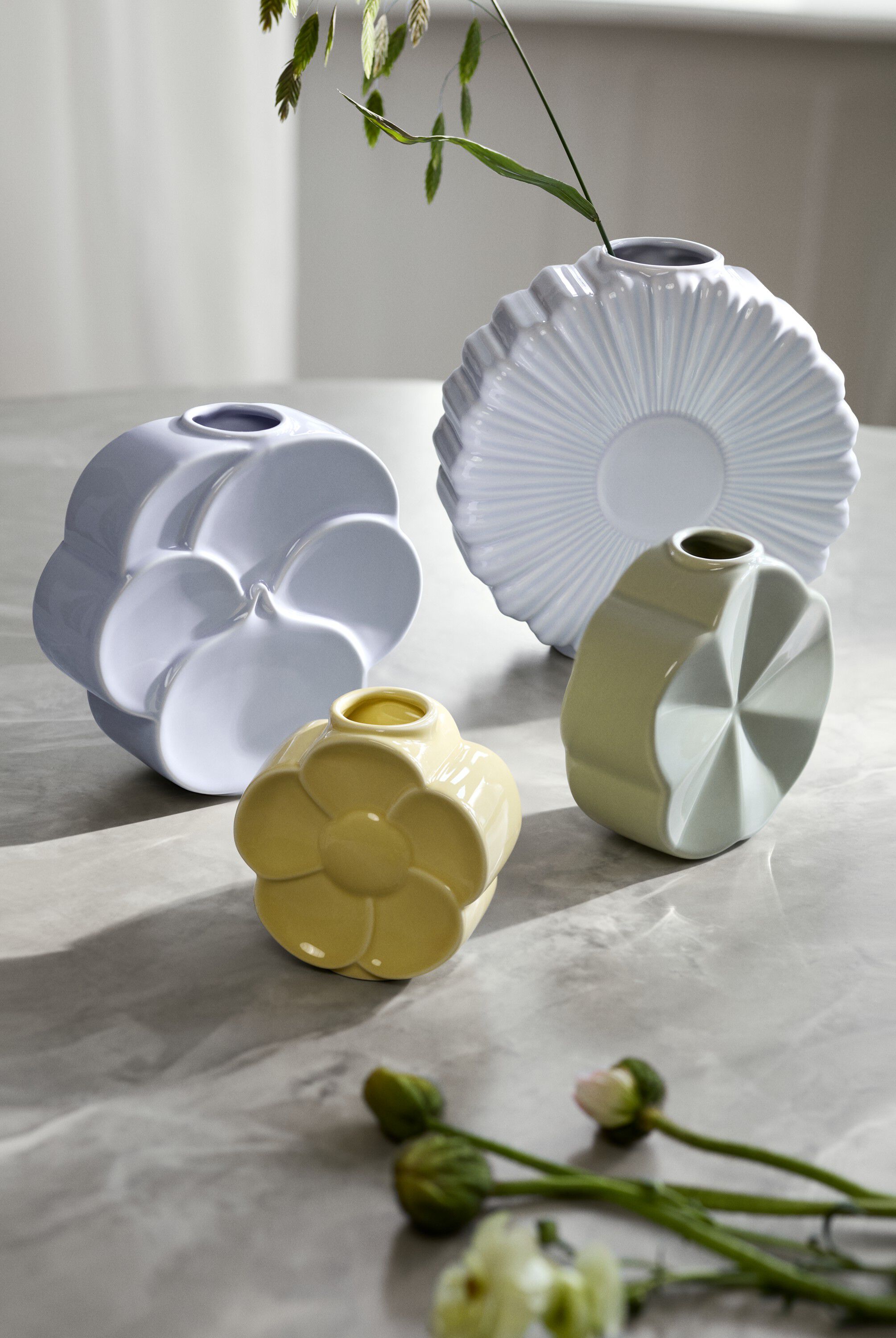 Flower Vase Sm&oslash;rblomst H11. 5 cm sand porcel&aelig;n