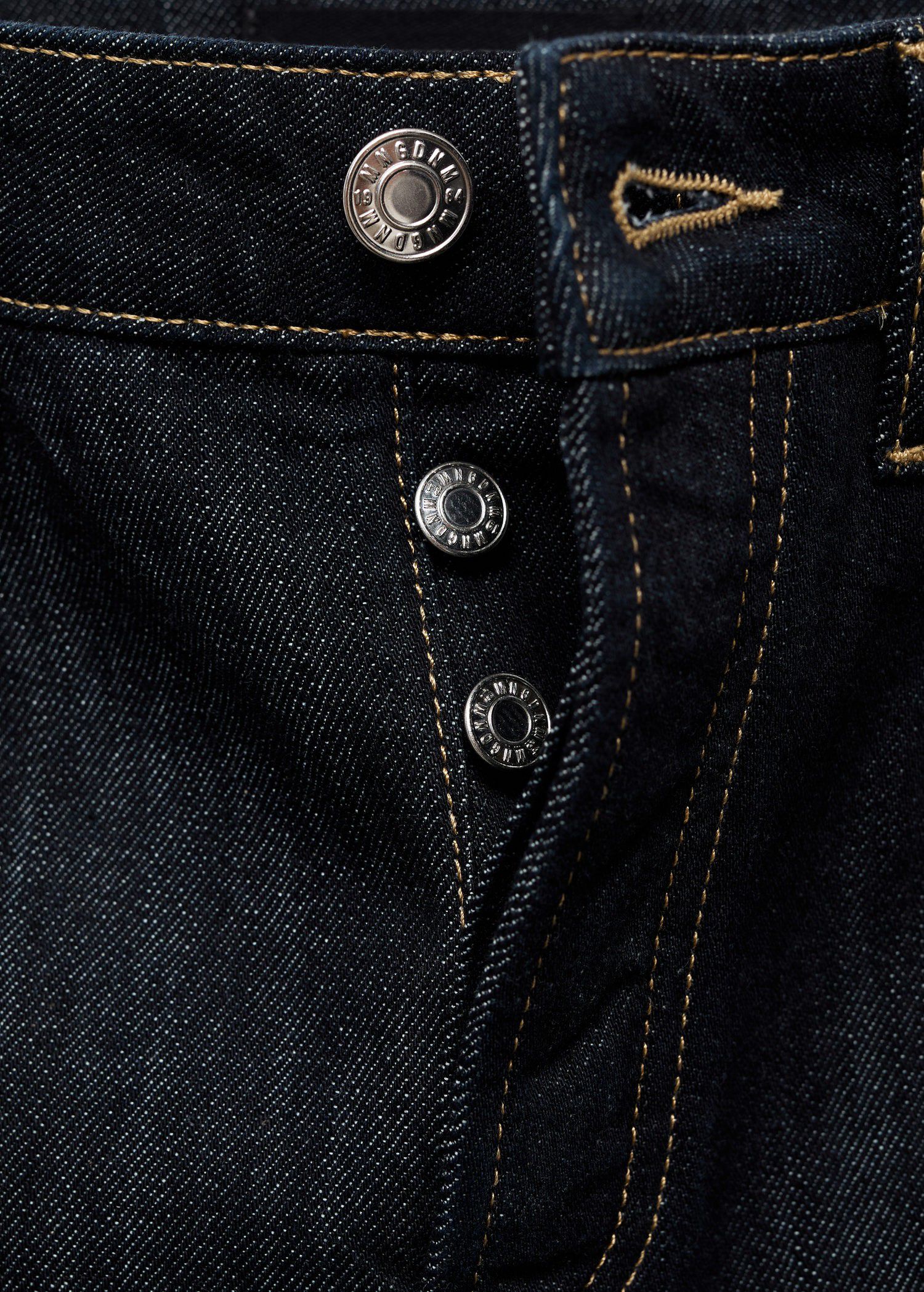 Wide-leg jeans with buttons