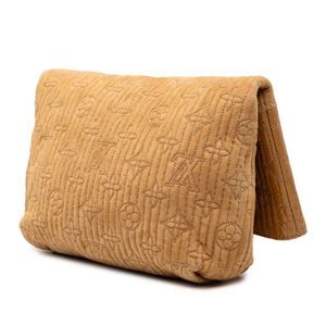 Louis Vuitton Clutch