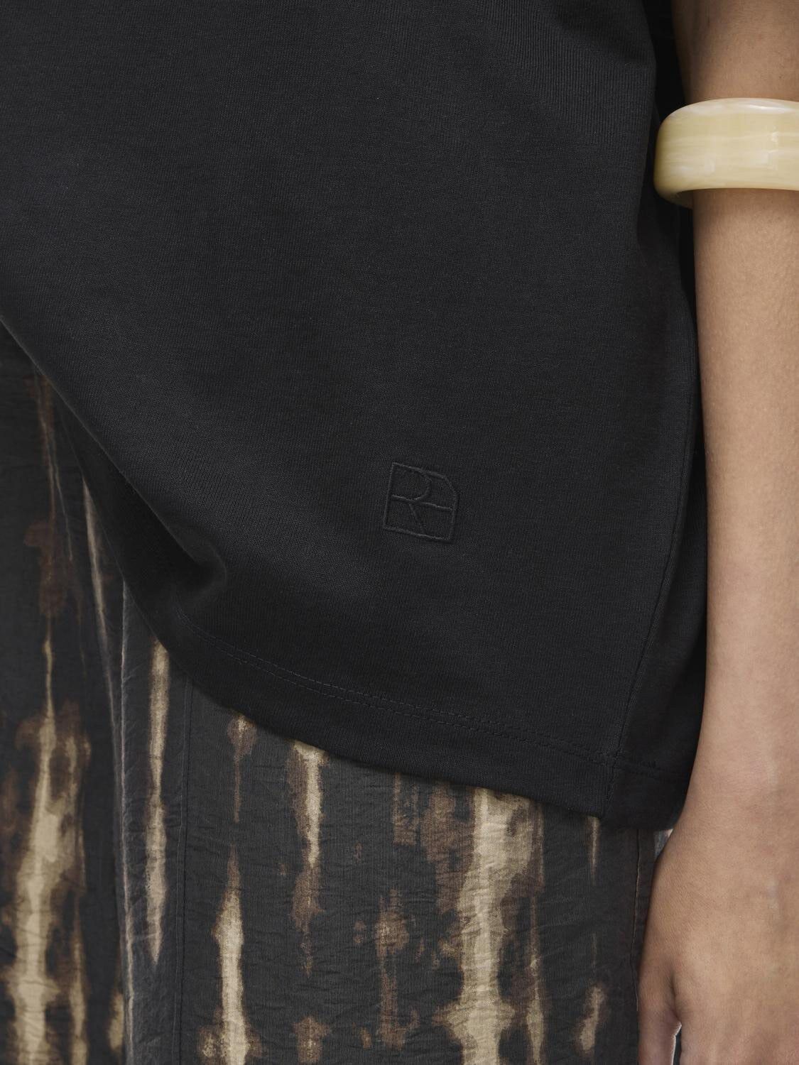 ROUNANNA OVERSIZED 2/4 O-NECK TEE