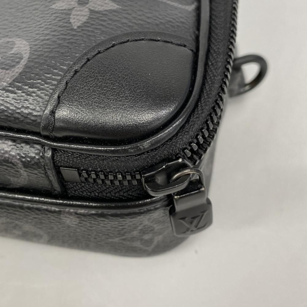 Louis Vuitton Shoulder Bags
