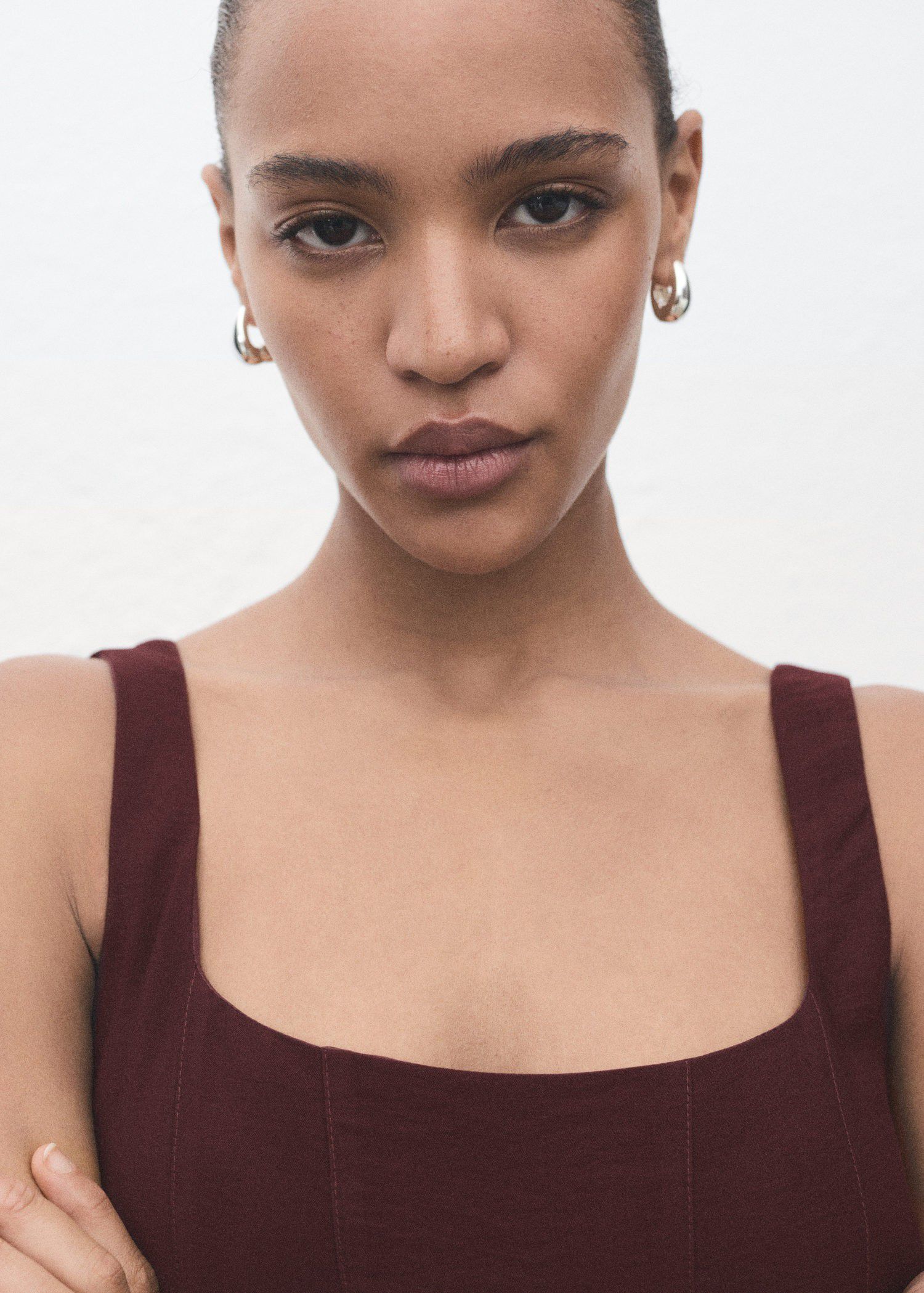 Midi-dress with stitching