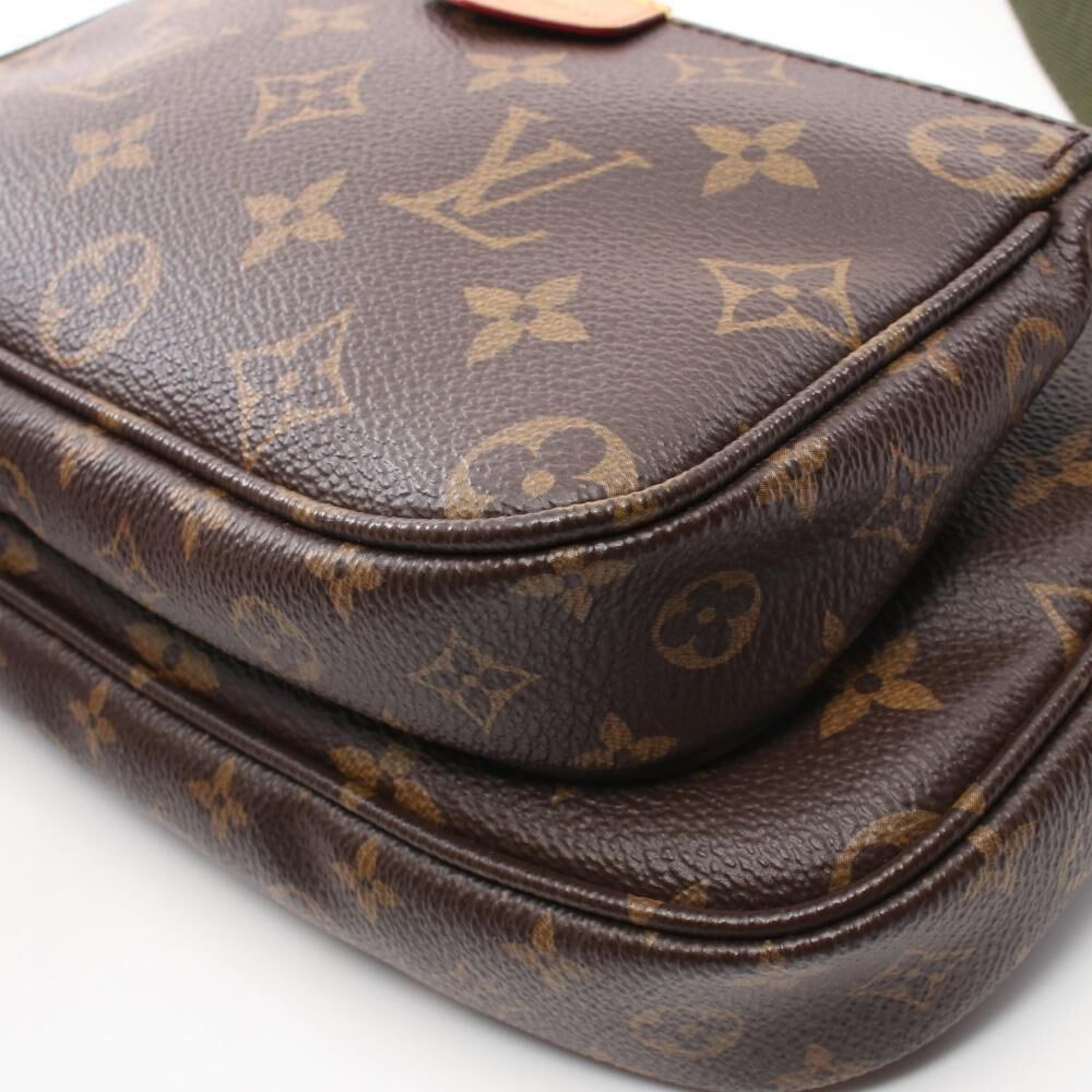 Louis Vuitton Pochette Accessoires