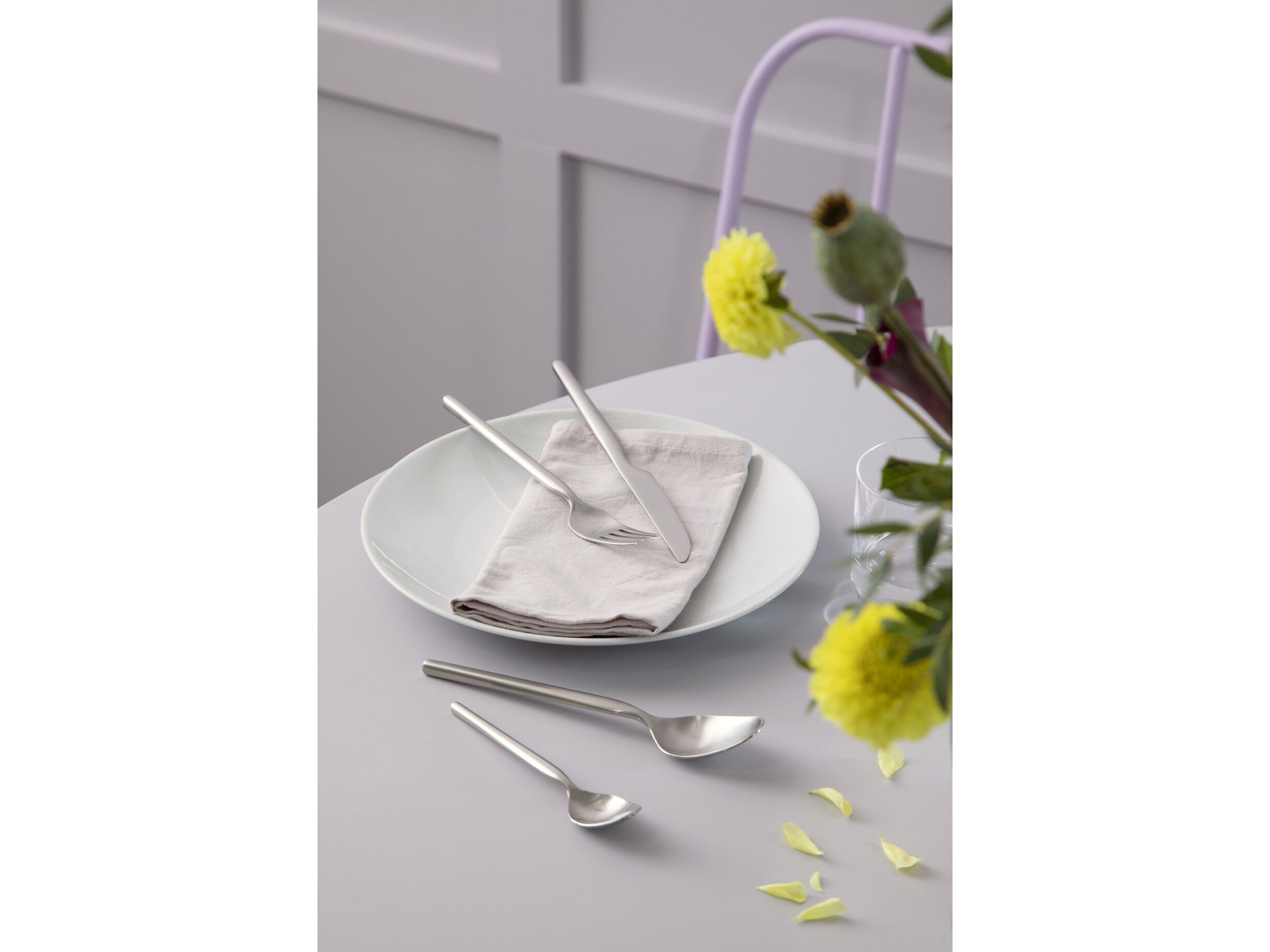 Bestiks&aelig;t Dorotea 16 dele Mat st&aring;l