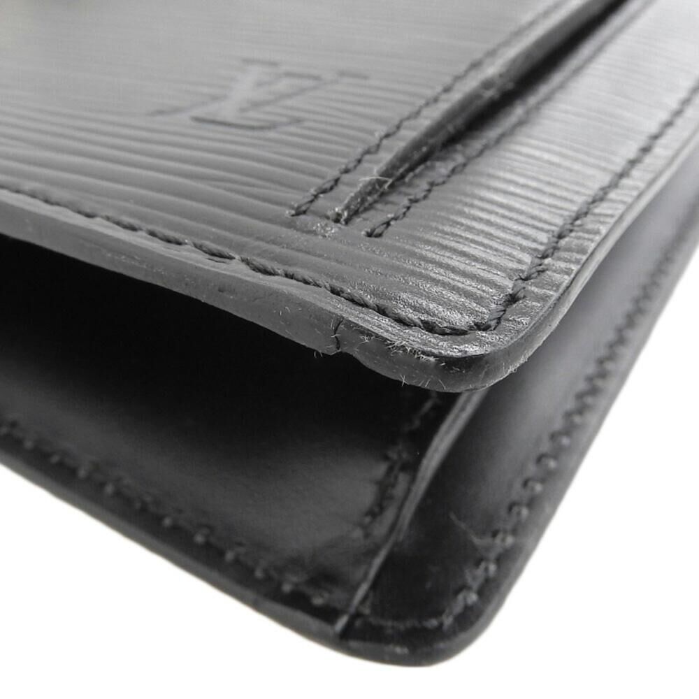 Louis Vuitton Clutch
