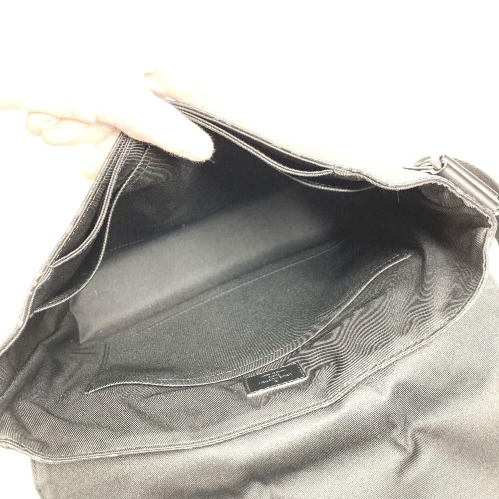 Louis Vuitton District