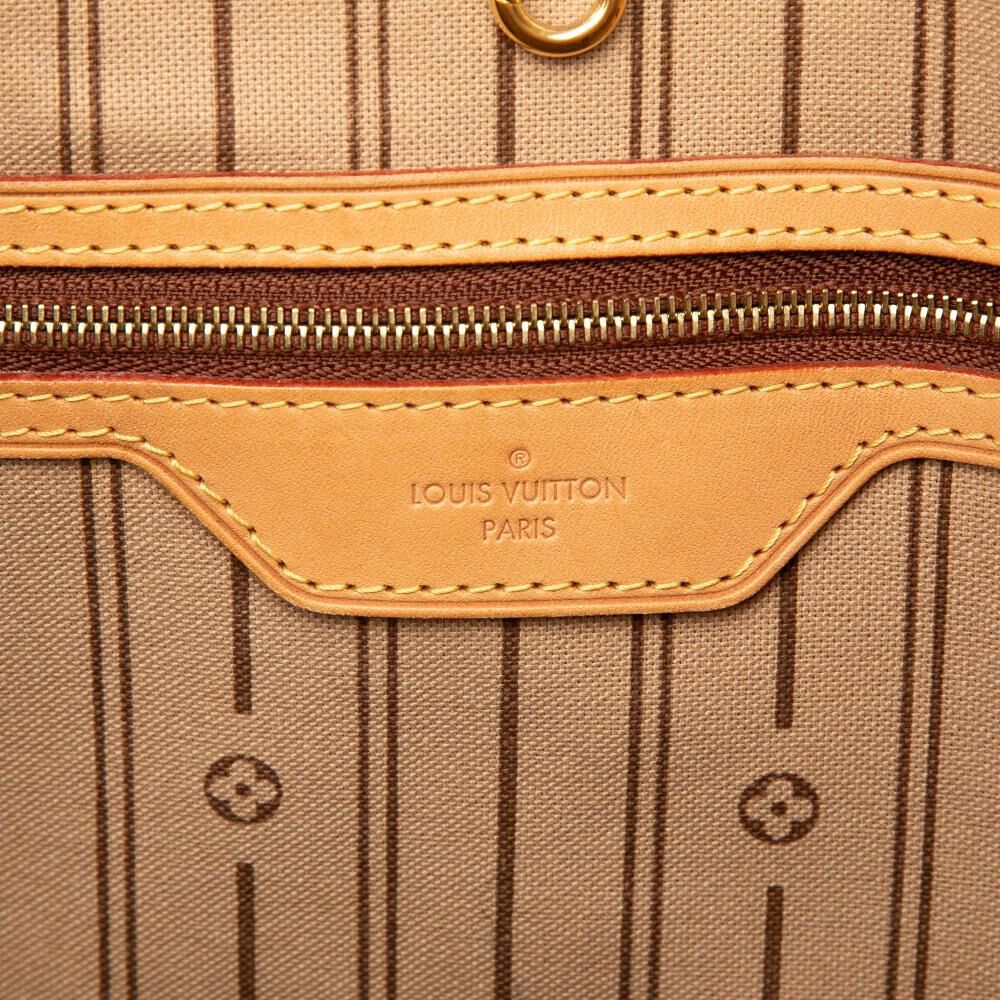 Louis Vuitton Delightful