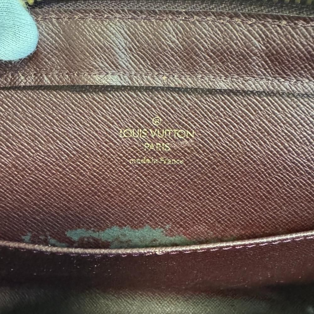 Louis Vuitton Clutch