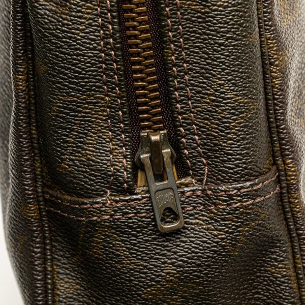 Louis Vuitton Trousse Toilette