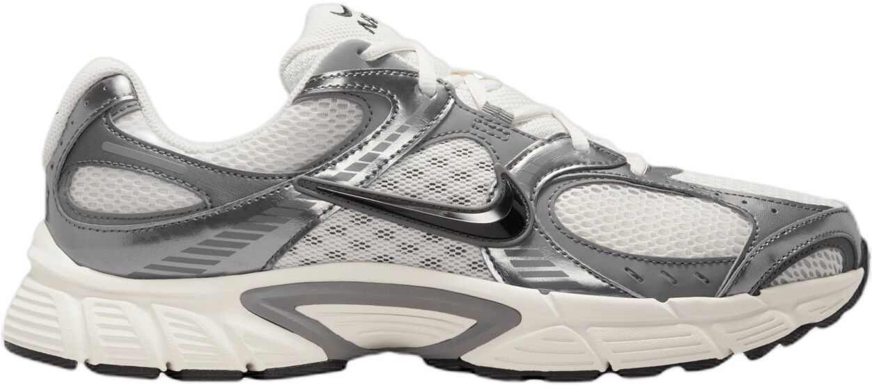 V5 RNR Sneakers