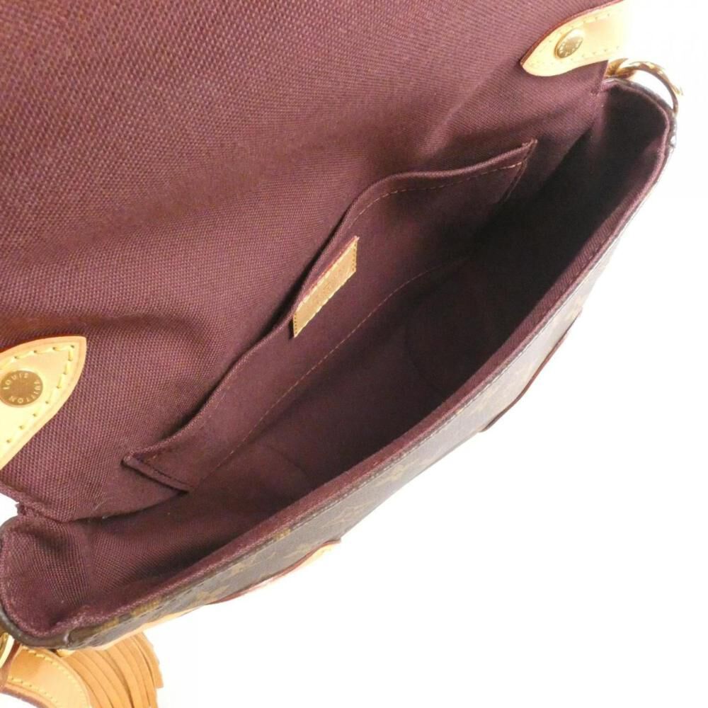 Louis Vuitton Shoulder Bags