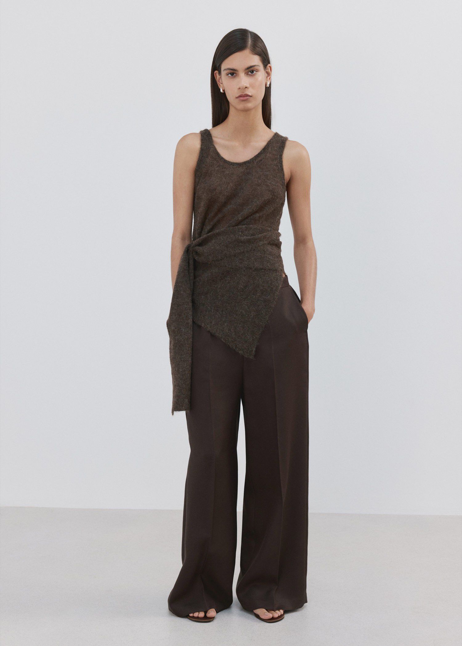 High-waisted lyocell trousers