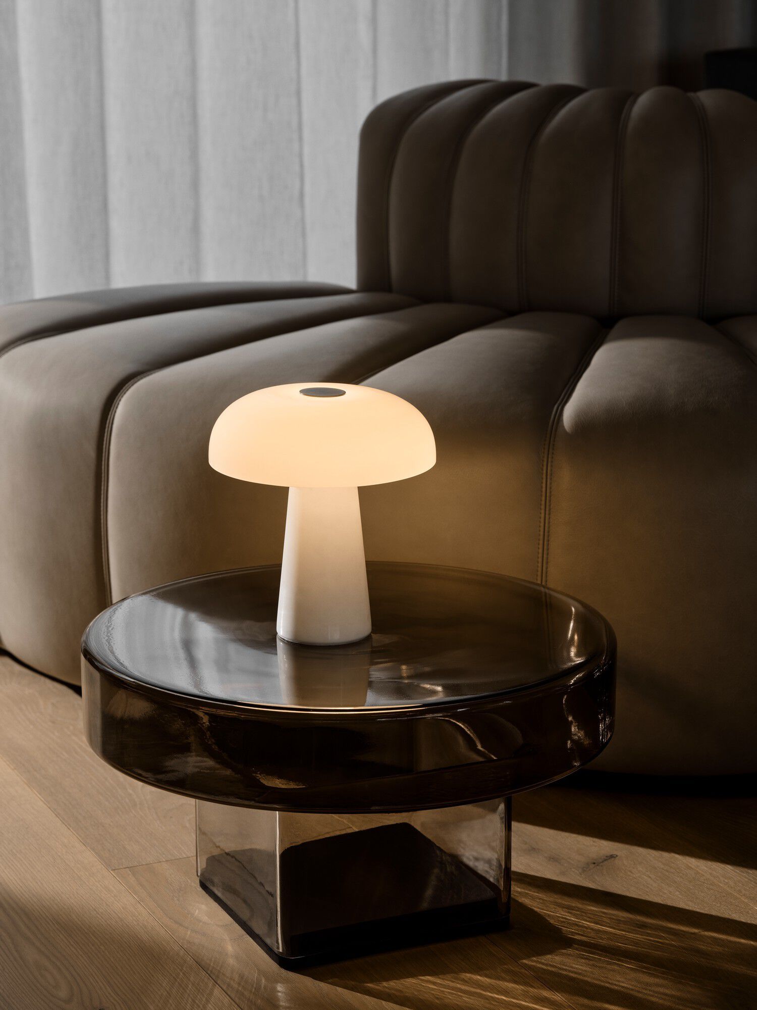 Glossy Mini Portable | Bordlampe | Hvid
