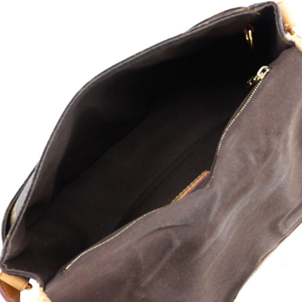 Louis Vuitton Menilmontant