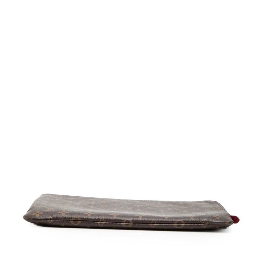 Louis Vuitton Clutch