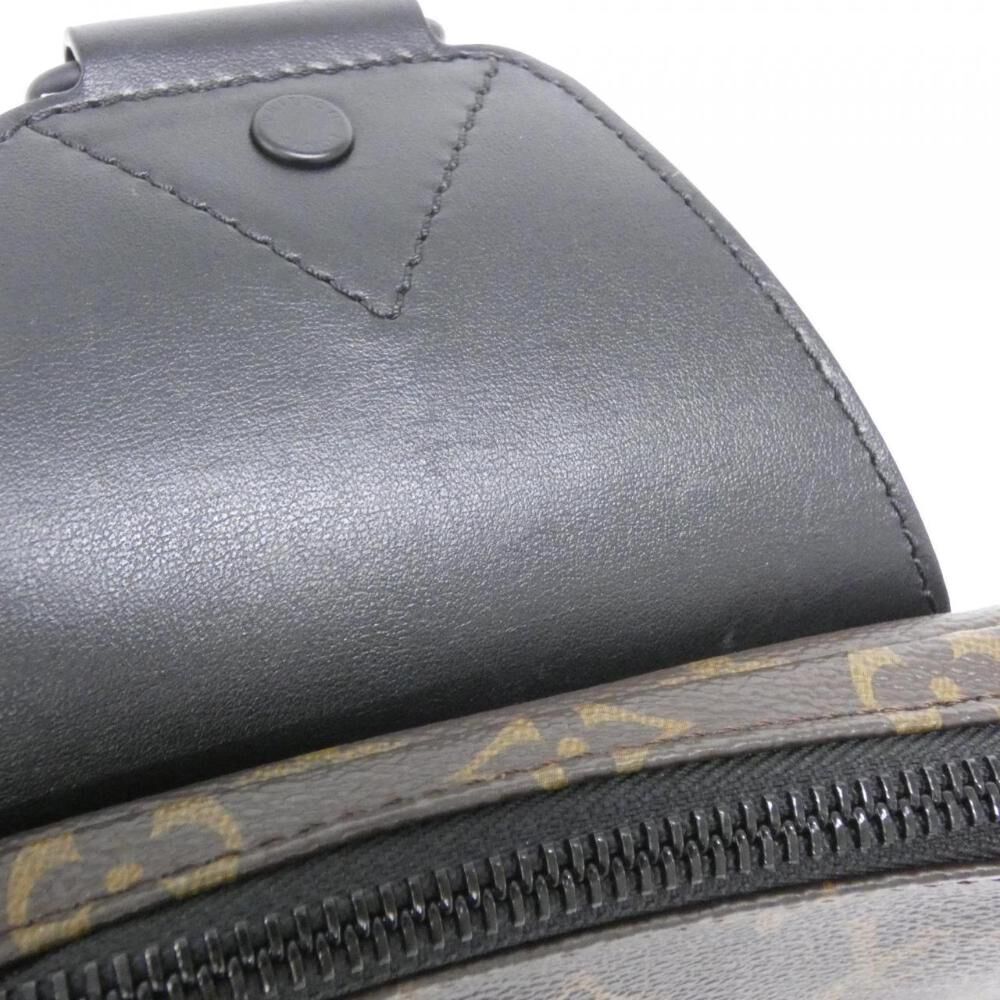 Louis Vuitton Shoulder Bags