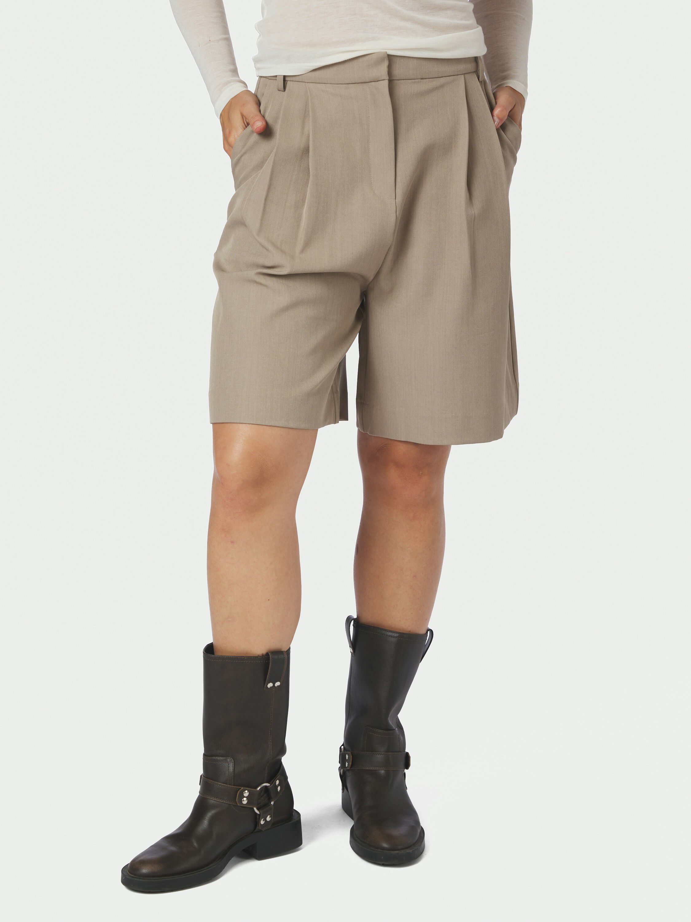 Nika Structure Shorts