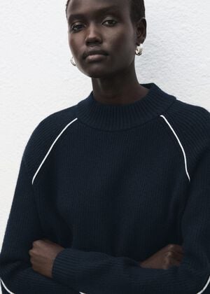 Knitted sweater with perkins neck