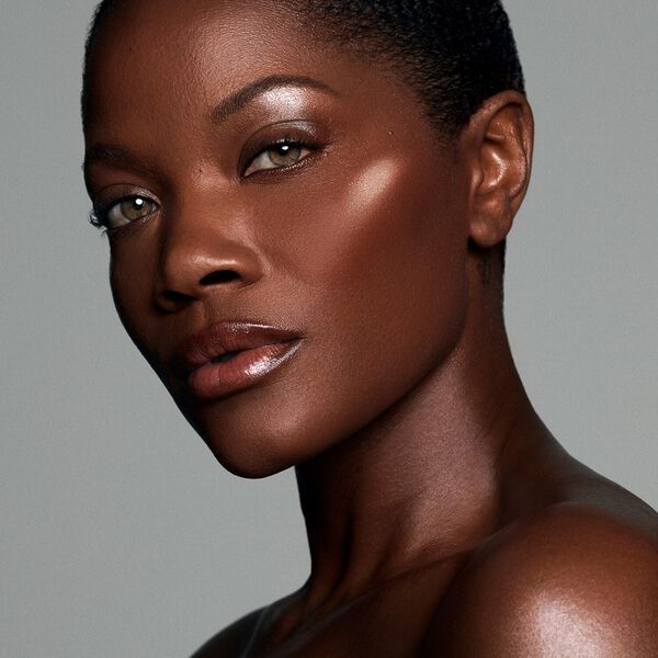 Bio-Radiant Glassy Highlighter Balm - Highlightende pomade til ansigte