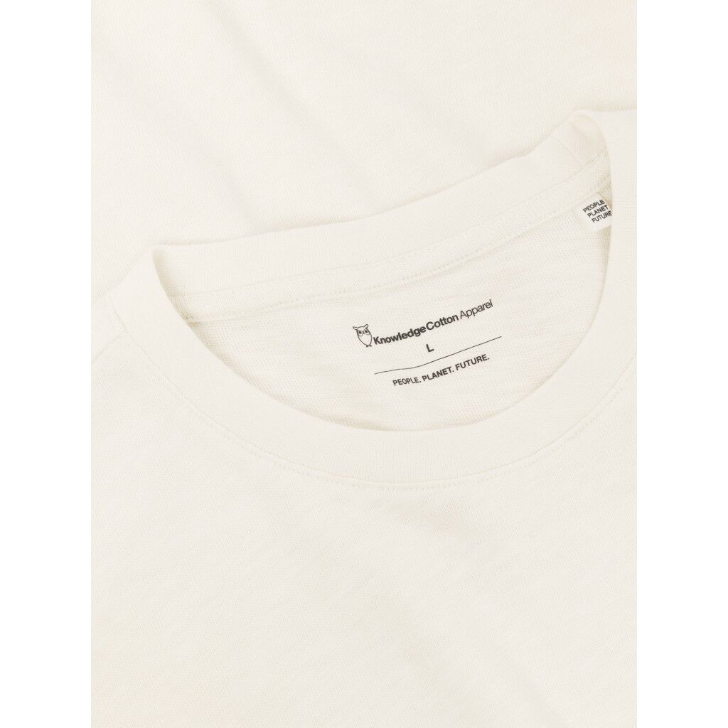 Chest embroidery t-shirt