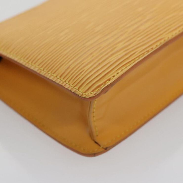 Louis Vuitton Poche Toilette