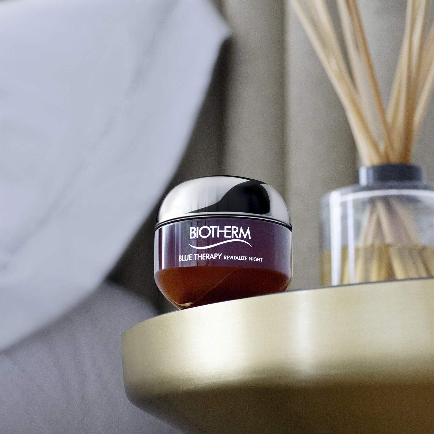 Biotherm Blue Therapy Amber Algae Revitalize Moisturizing Night 50ML