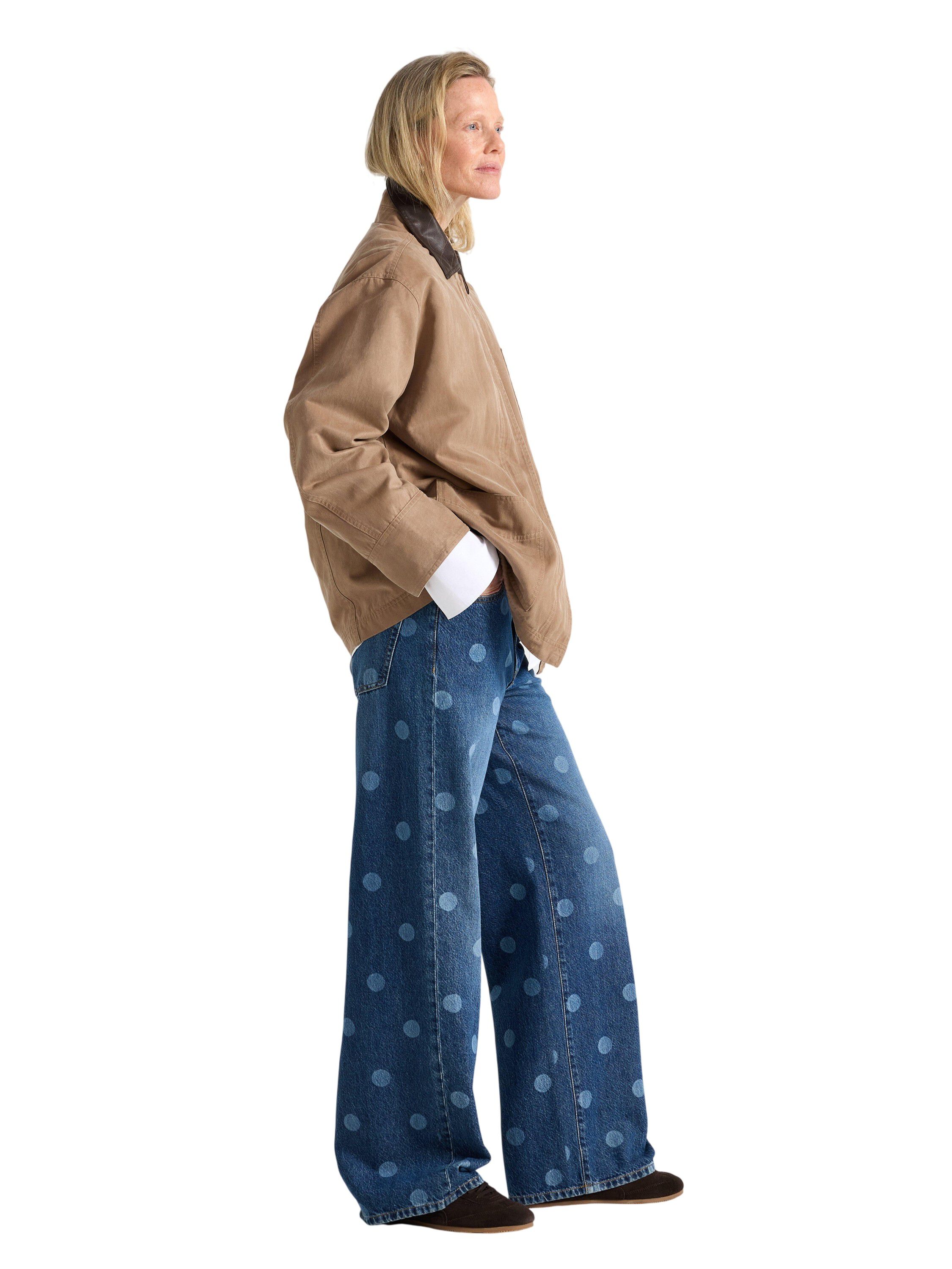 Padded jacket with a relaxed fit, f