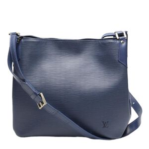 Louis Vuitton Shoulder Bags