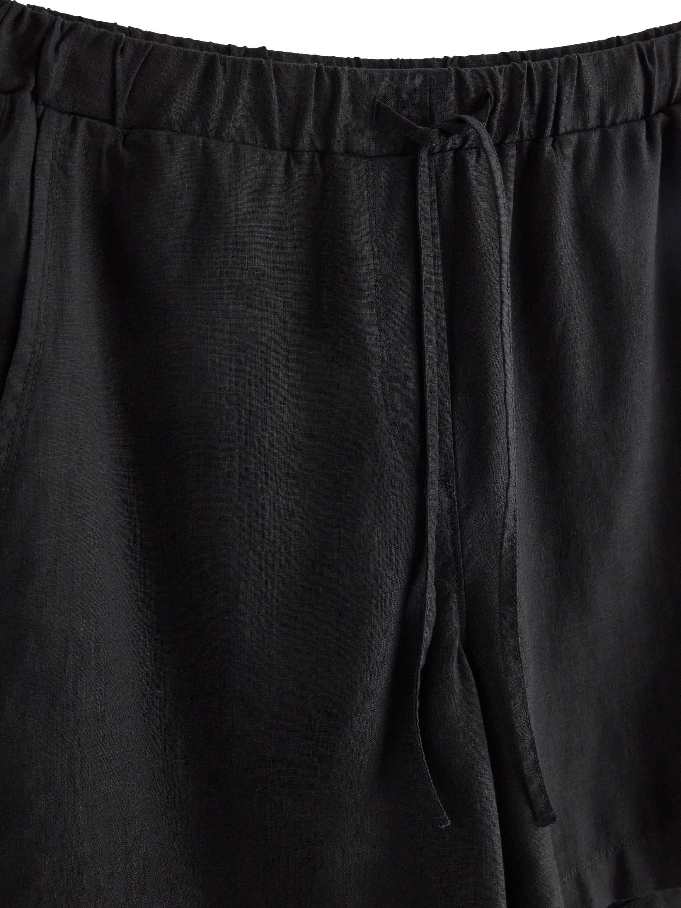 Shorts in linen blend with a regula