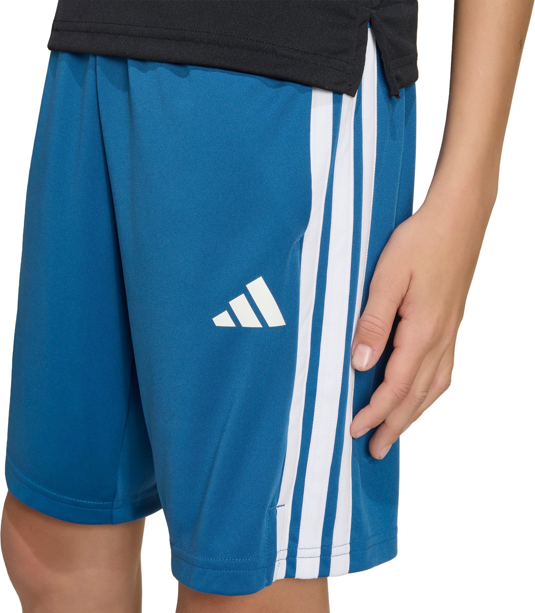 Train Essentials 3-Stripes Shorts