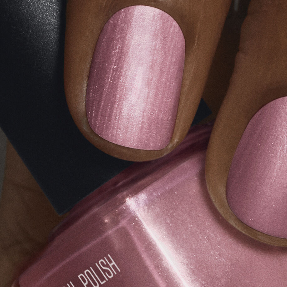 Nail Polish Pearly Plum