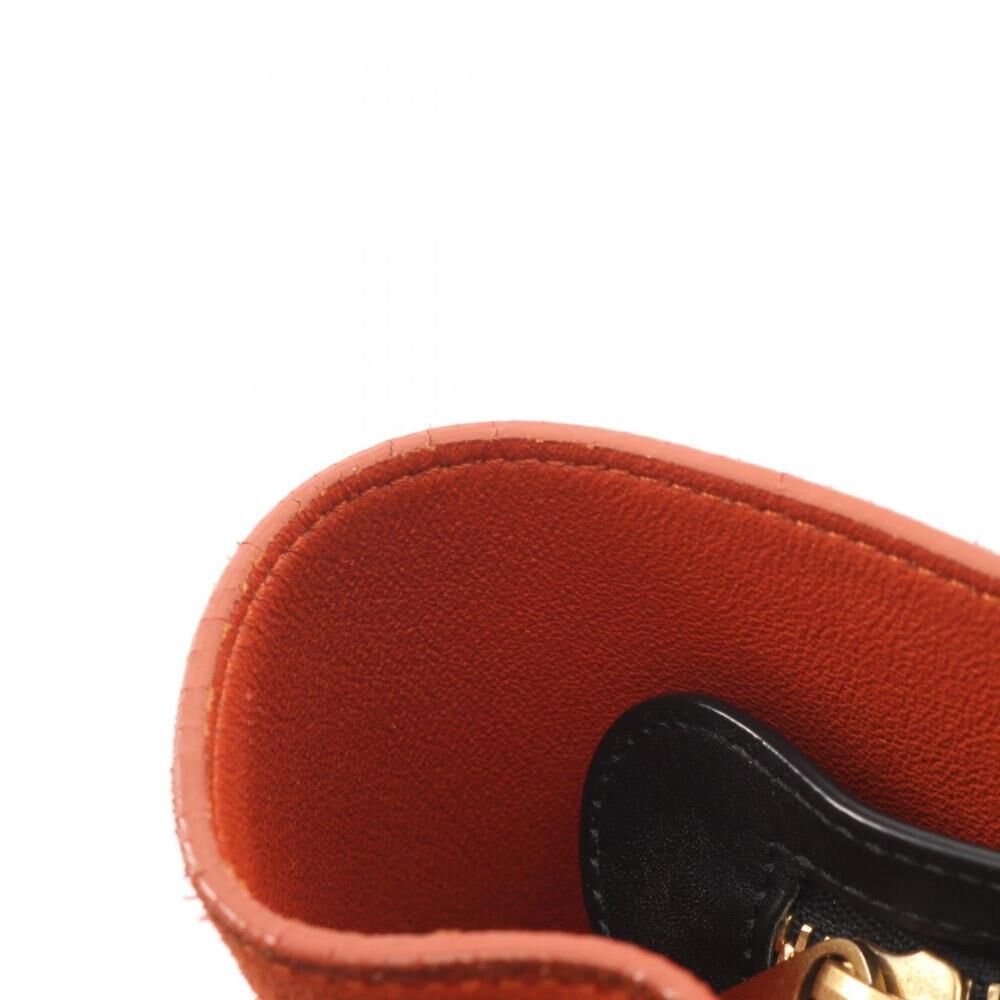 C&eacute;line Trapeze