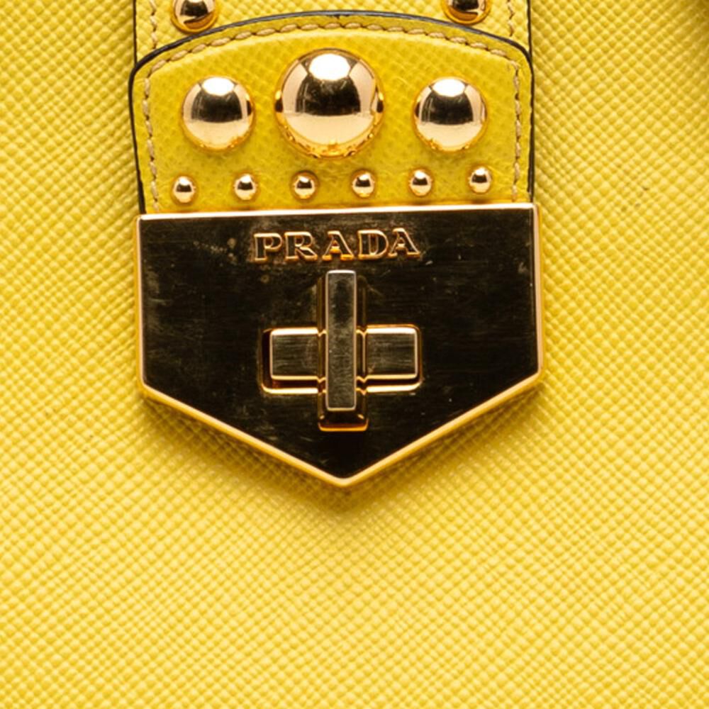 Prada Promenade