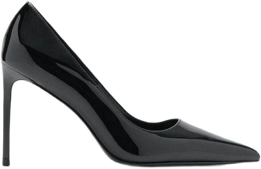 Patent leather heel shoes