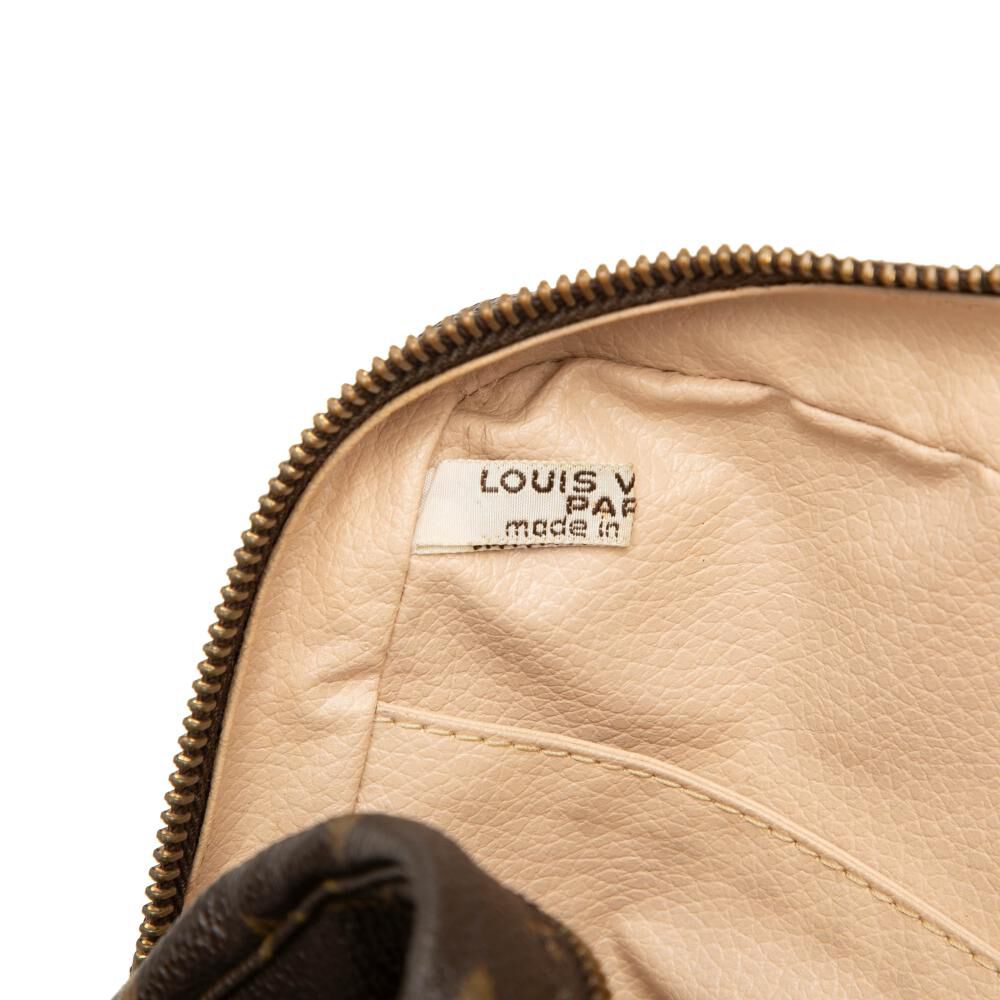 Louis Vuitton Trousse Toilette
