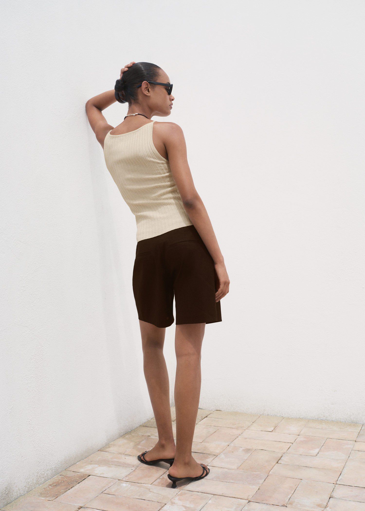 Fine ribbed knit top