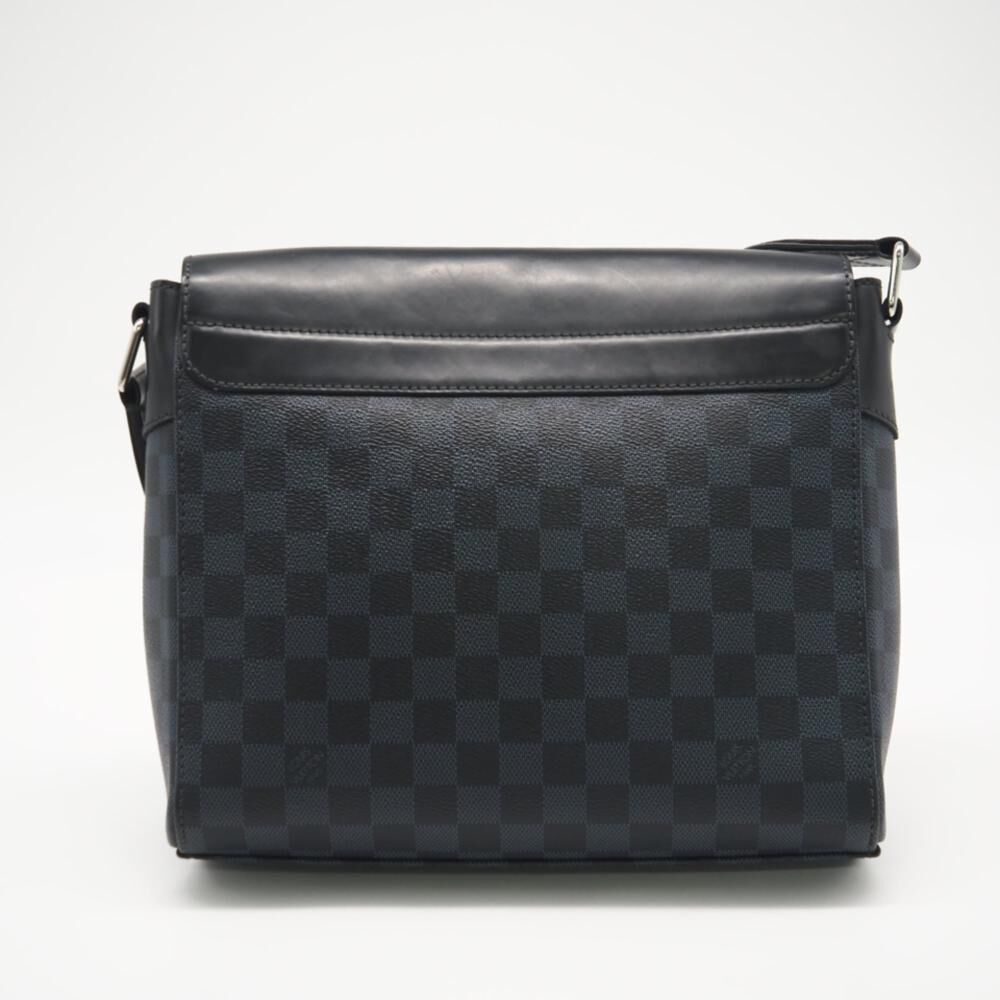 Louis Vuitton Shoulder Bags