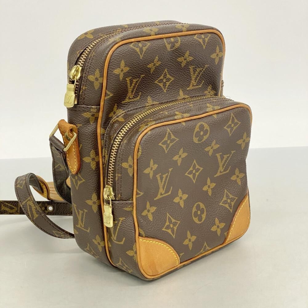 Louis Vuitton Shoulder Bags